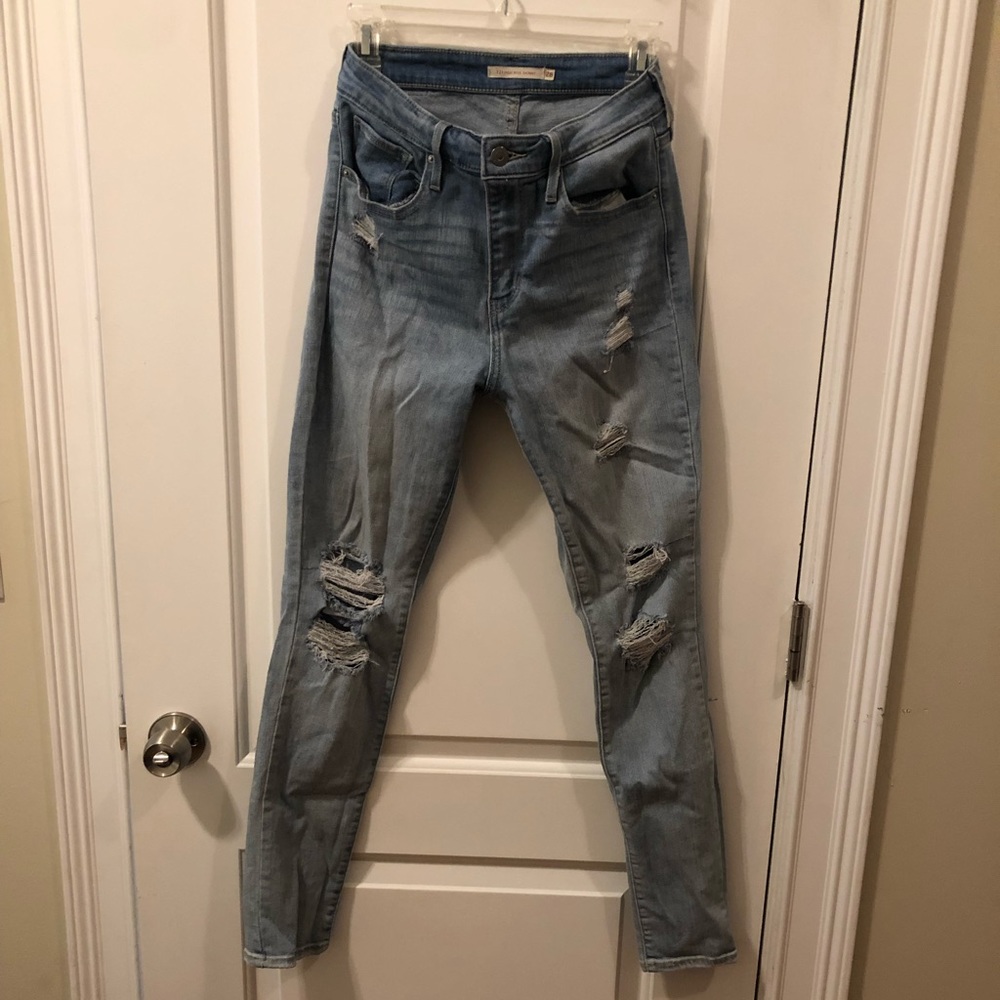 Levi's distressed denim skinny jeans